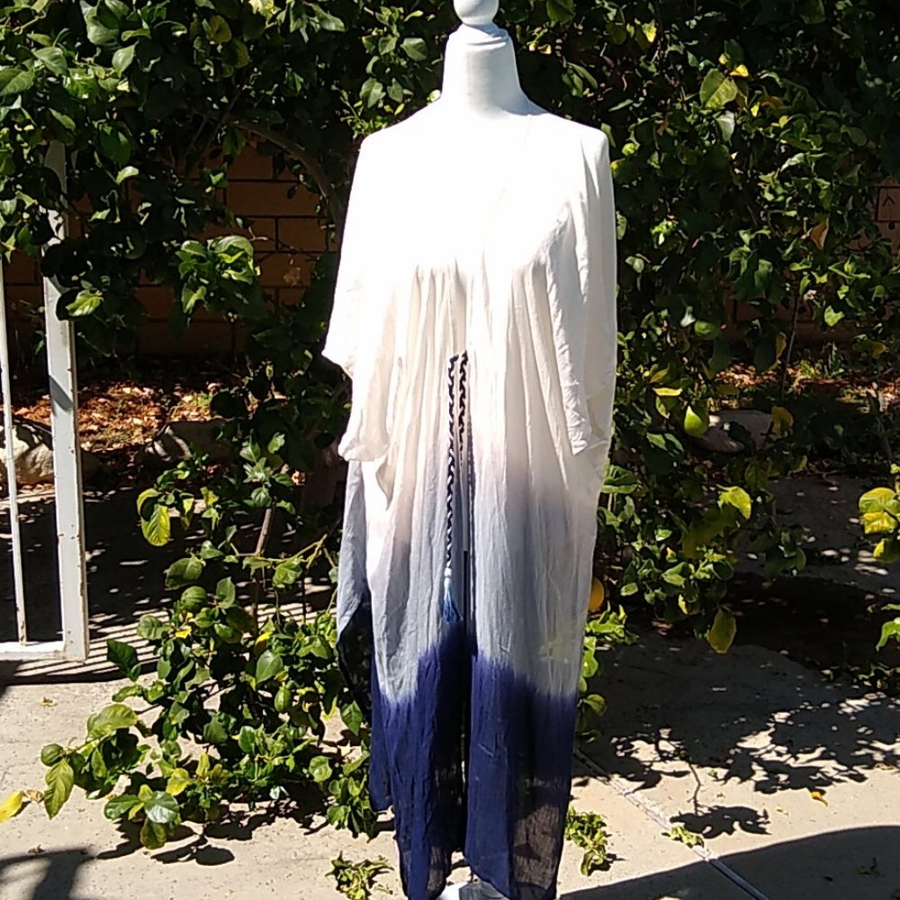 Accessory St. Ombre Kimono Slit Sides Short Sleeve